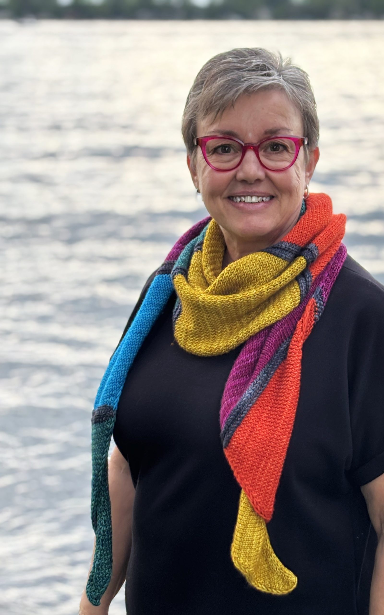 Rainbows Reign Shawl - Image 4